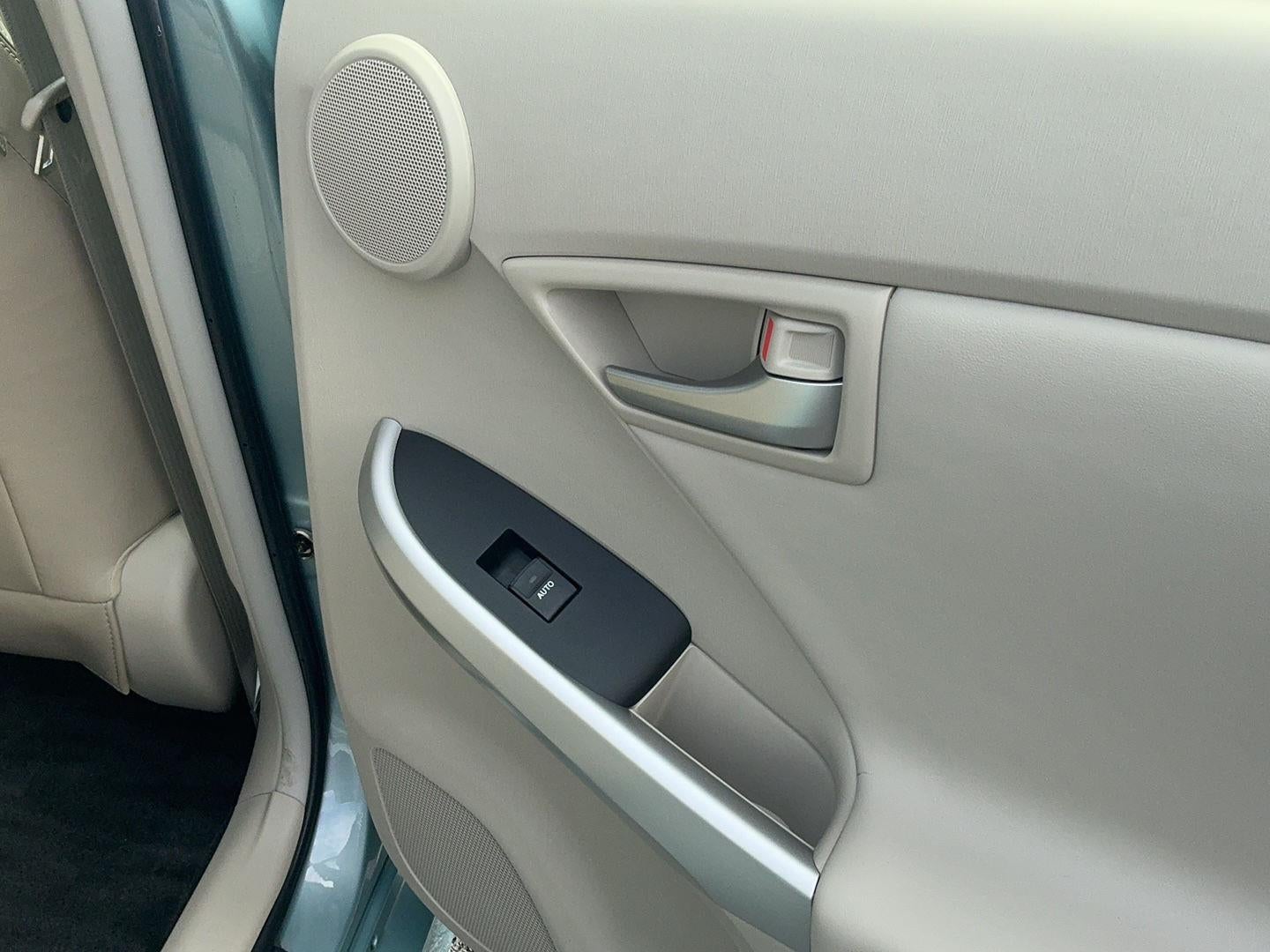 2015 Toyota Prius IV