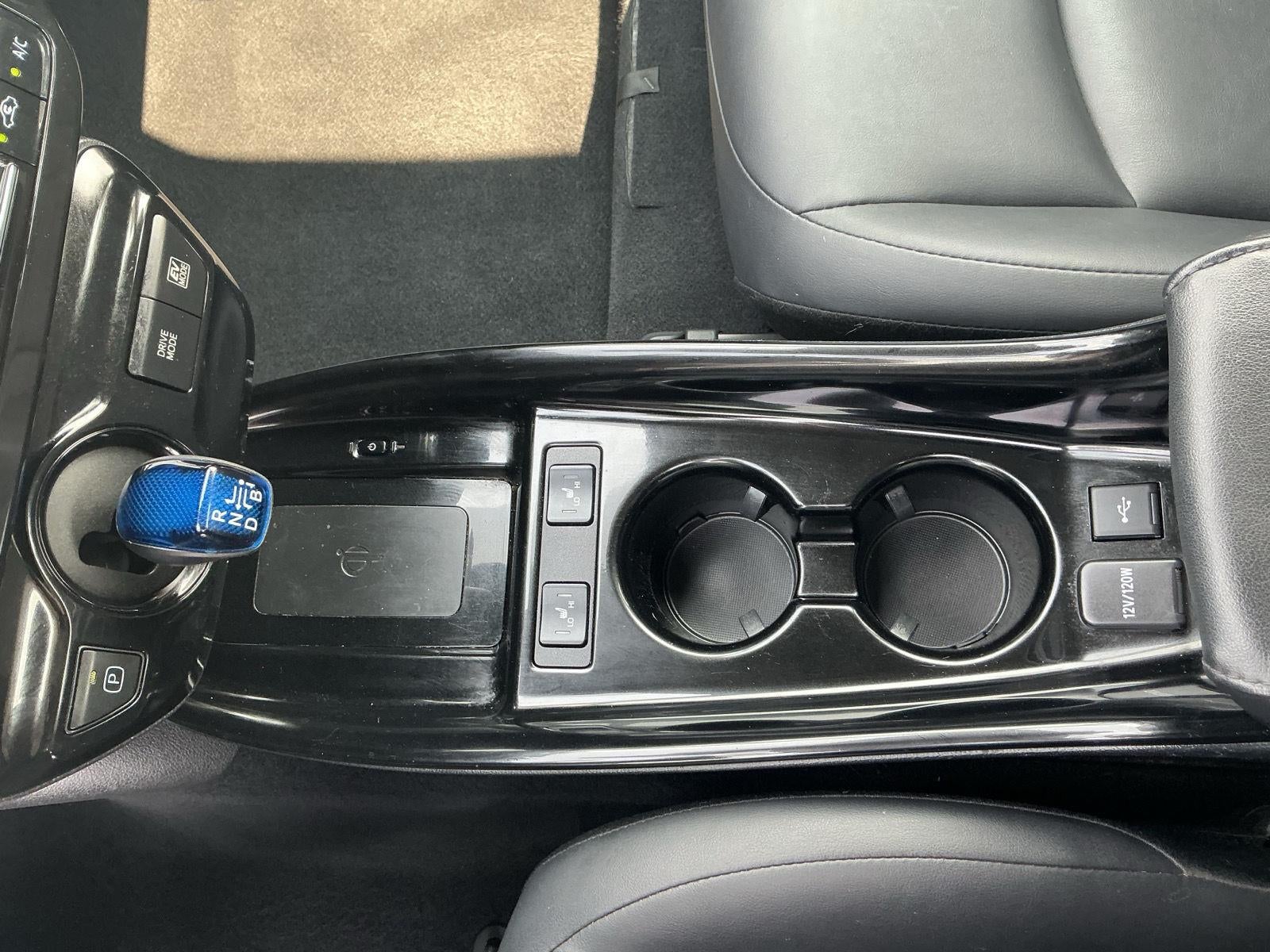 2022 Toyota Prius XLE