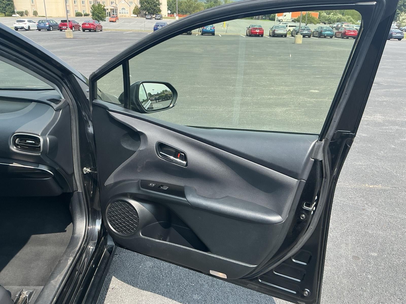 2022 Toyota Prius XLE