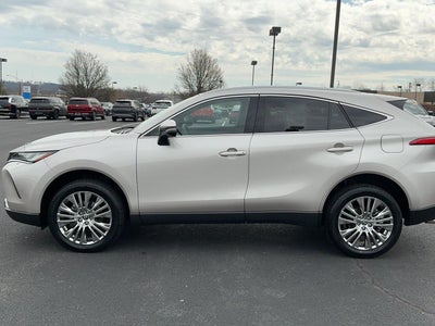 2023 Toyota Venza XLE