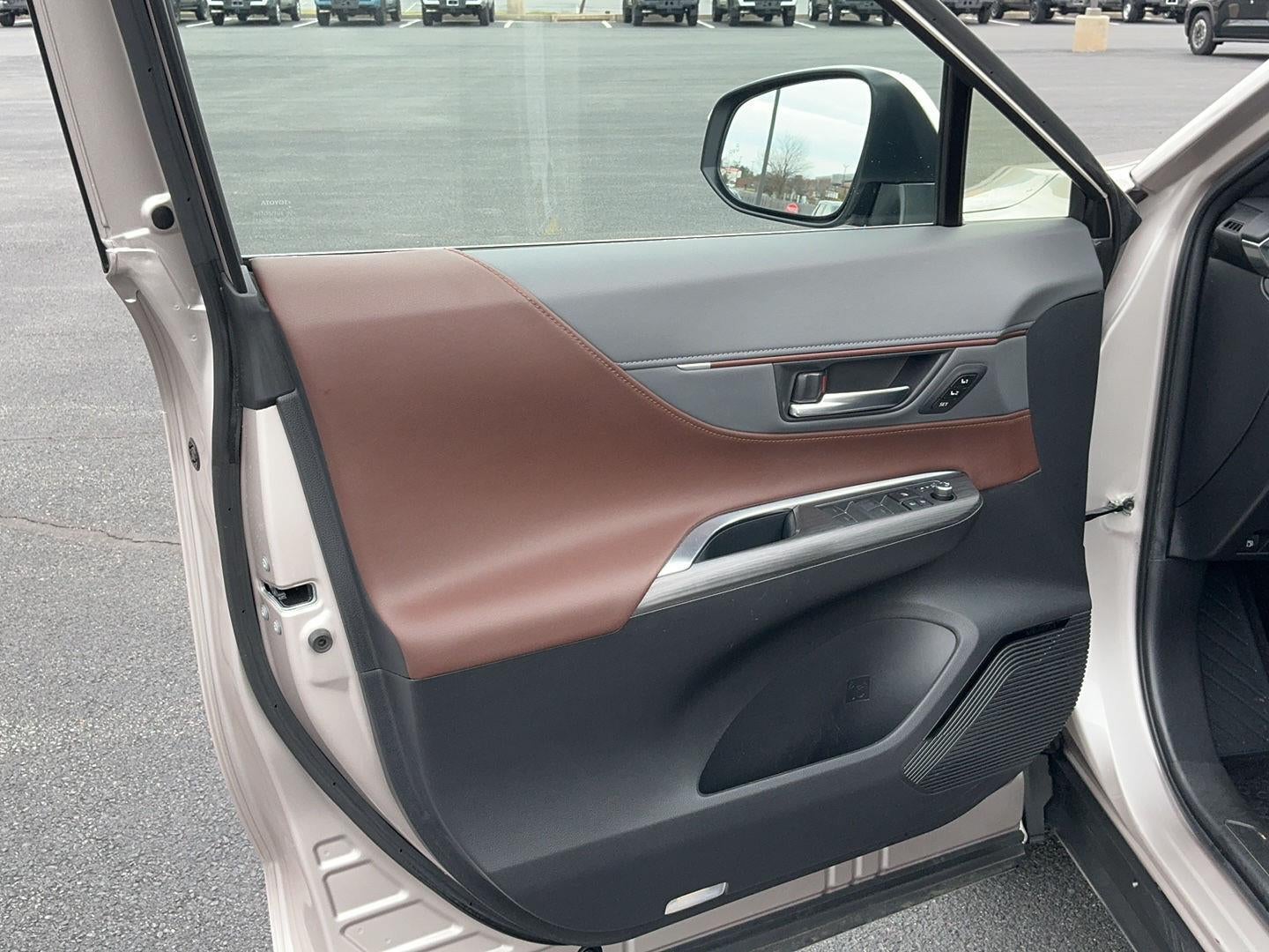 2023 Toyota Venza XLE