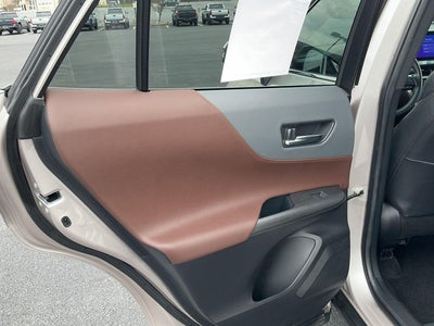 2023 Toyota Venza XLE