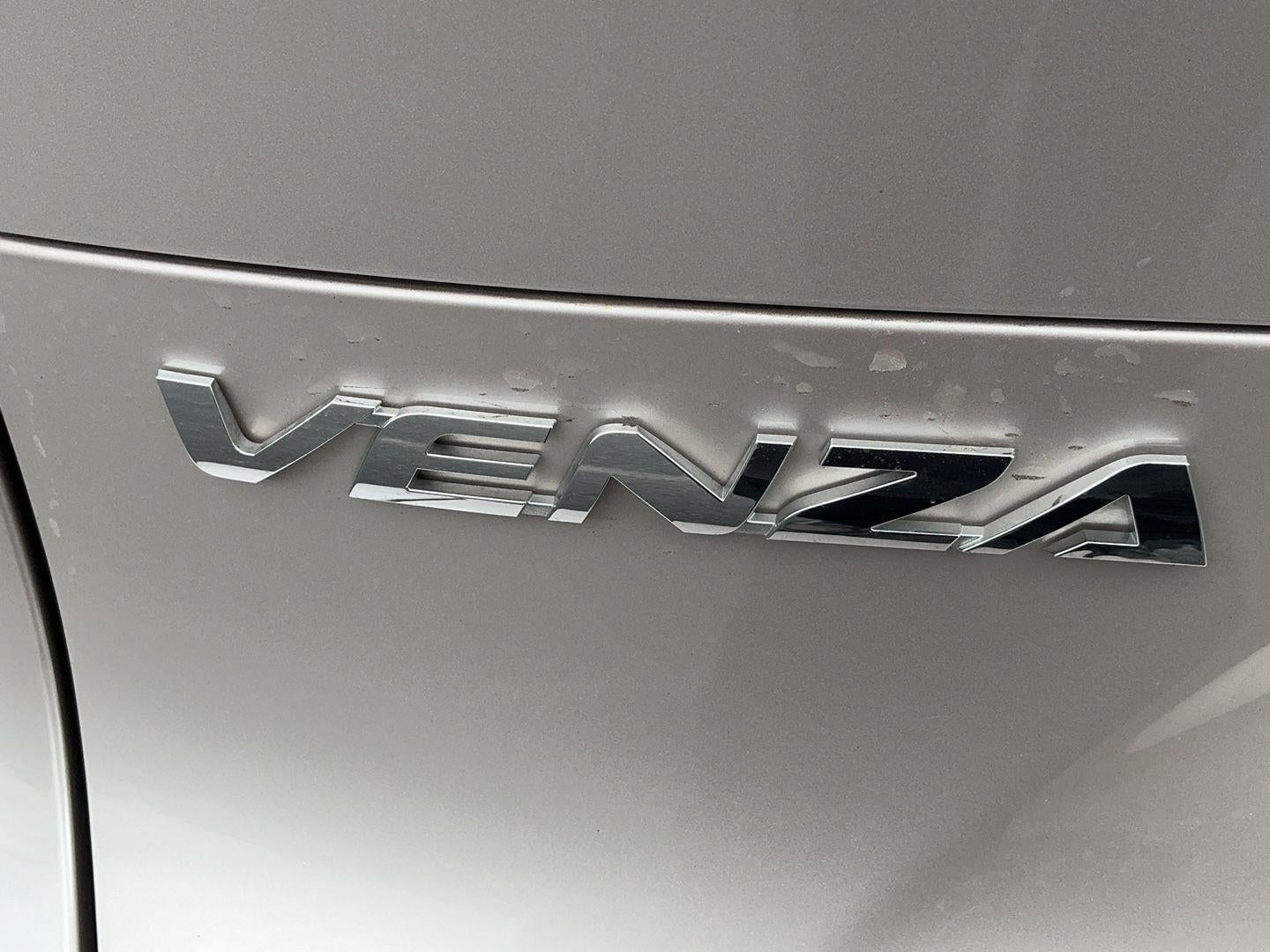2023 Toyota Venza XLE