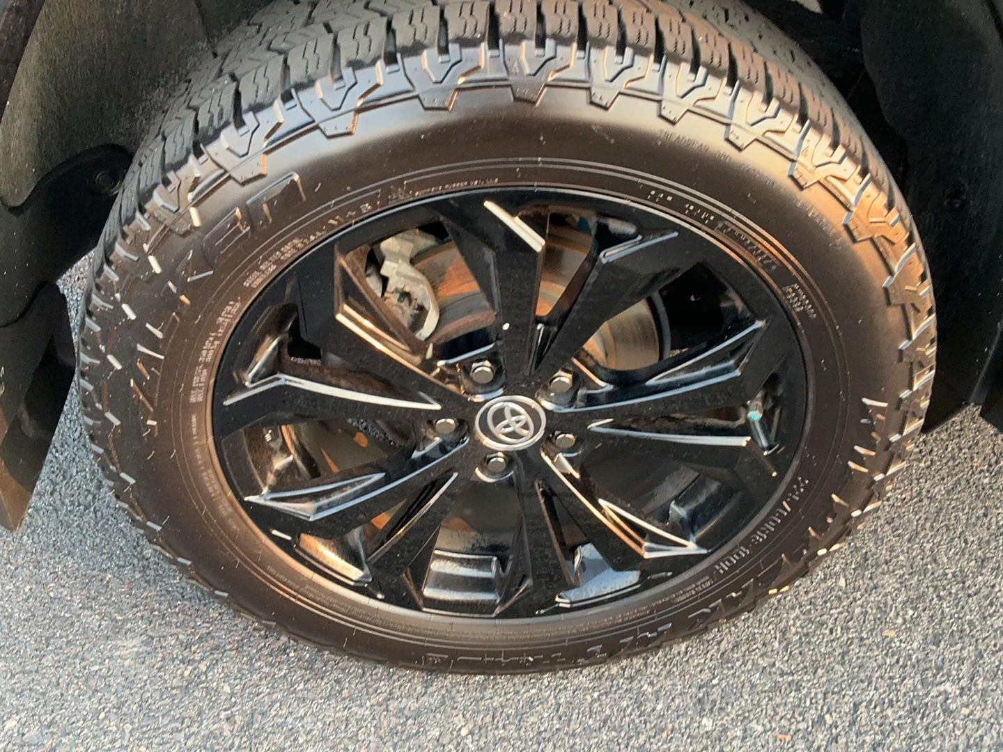 2022 Toyota RAV4 Hybrid SE