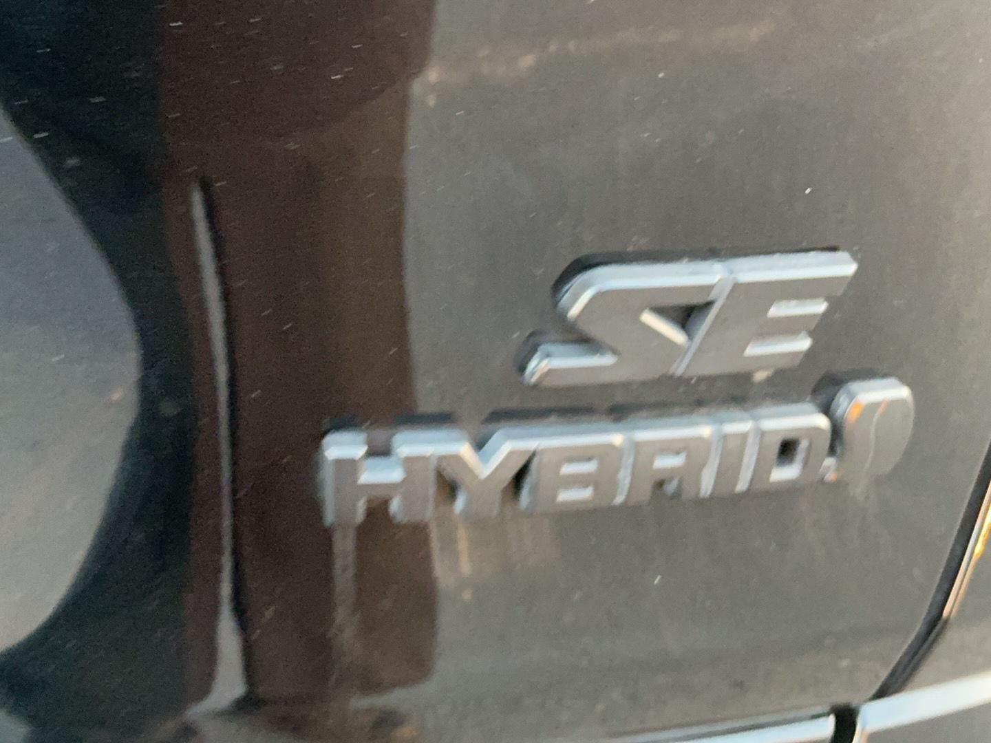 2022 Toyota RAV4 Hybrid SE