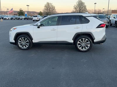 2020 Toyota RAV4 XLE Premium