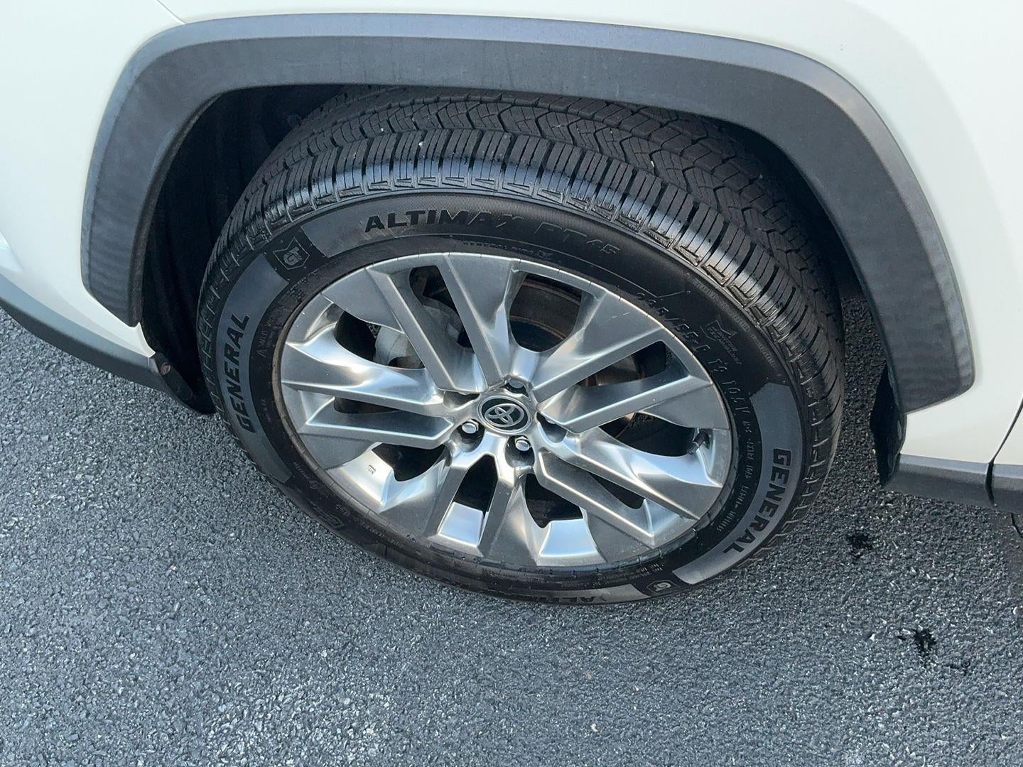 2020 Toyota RAV4 XLE Premium