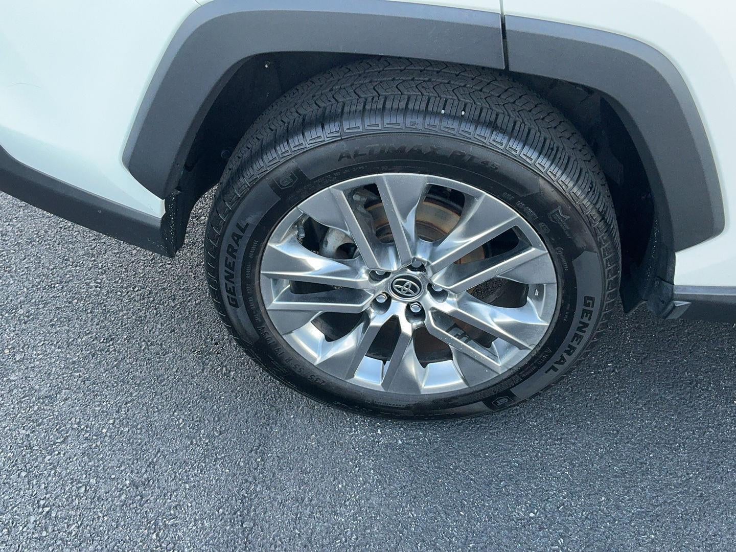 2020 Toyota RAV4 XLE Premium