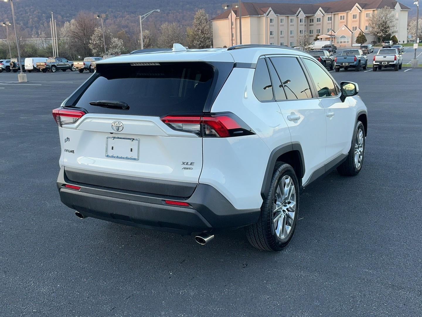 2020 Toyota RAV4 XLE Premium