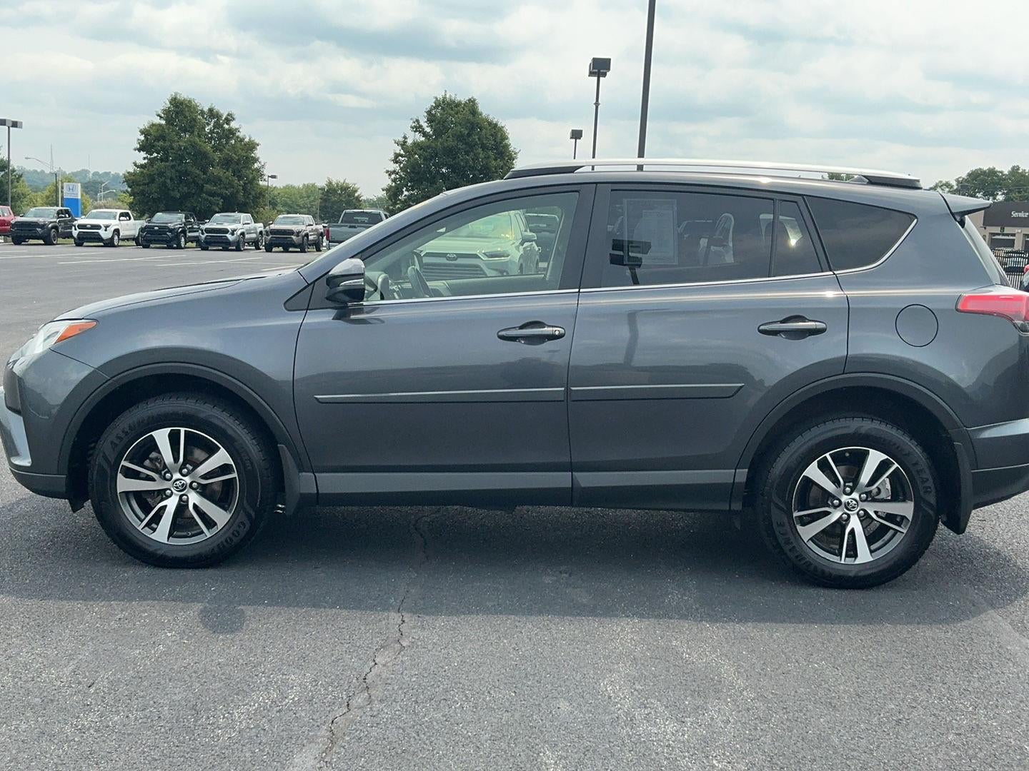 2018 Toyota RAV4 XLE