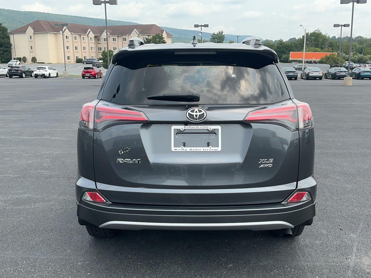 2018 Toyota RAV4 XLE