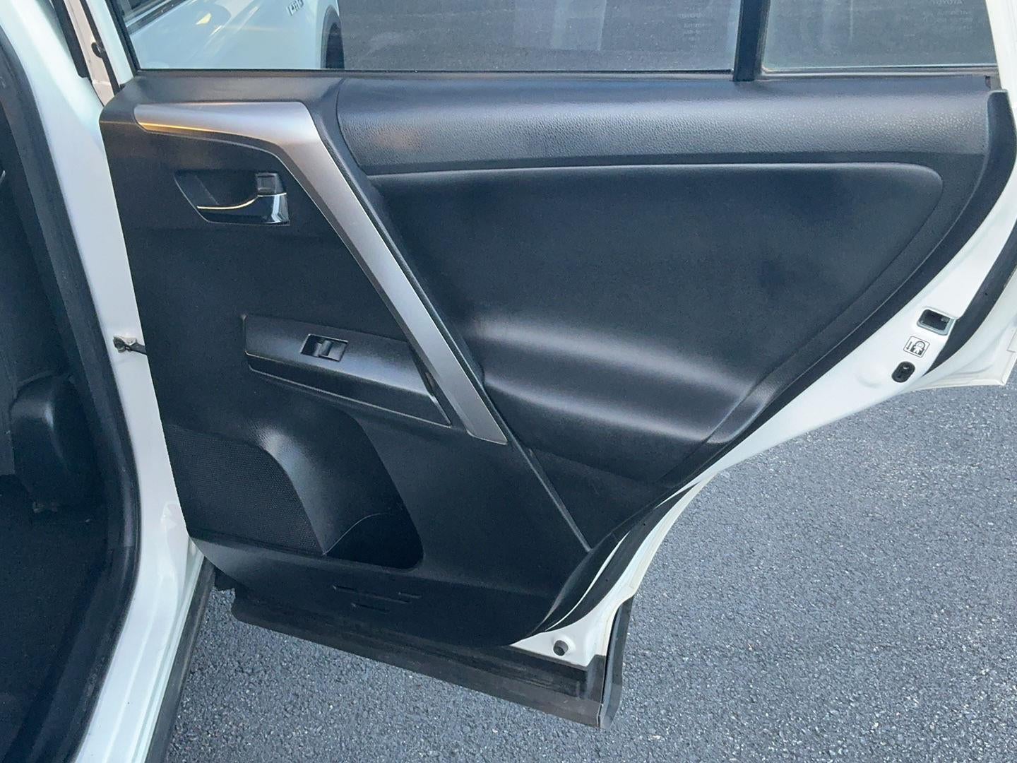 2017 Toyota RAV4 Hybrid Base