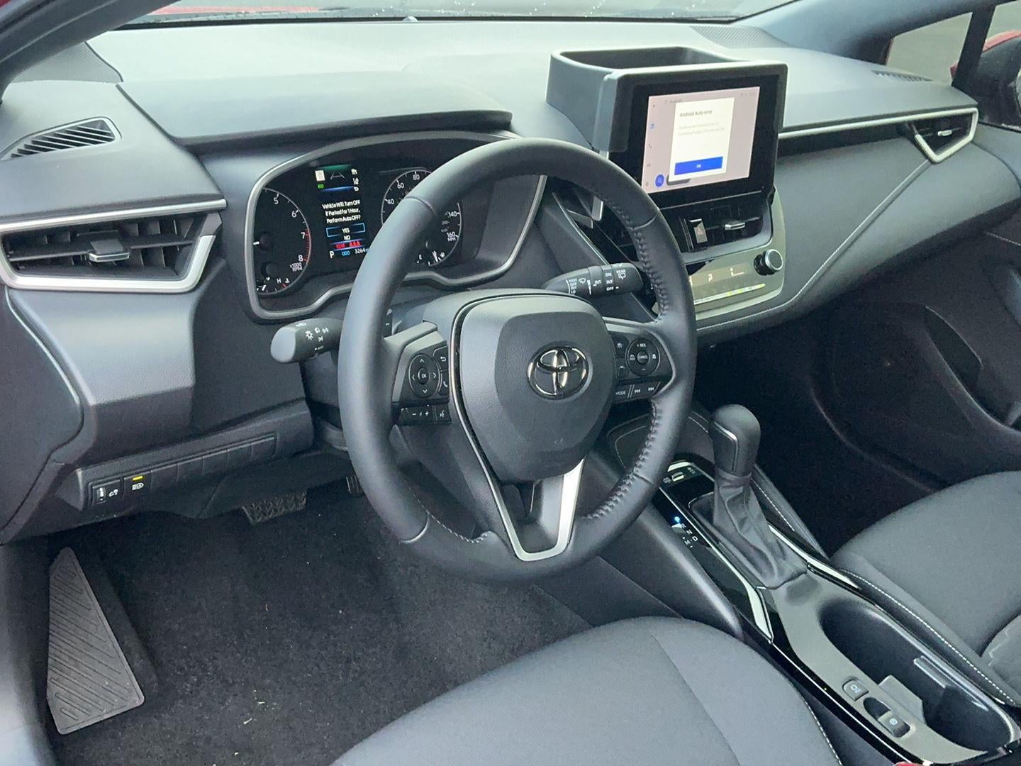 2025 Toyota Corolla Hatchback SE