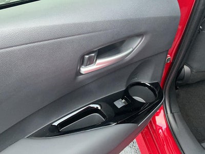 2025 Toyota Corolla Hatchback SE