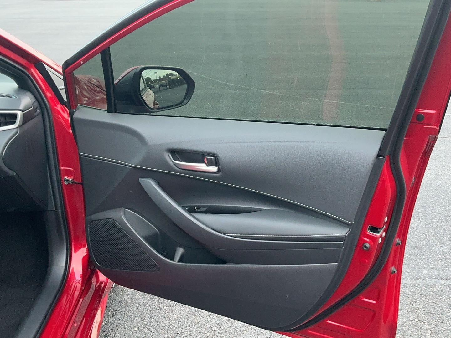 2025 Toyota Corolla Hatchback SE