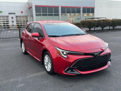 2025 Toyota Corolla Hatchback SE