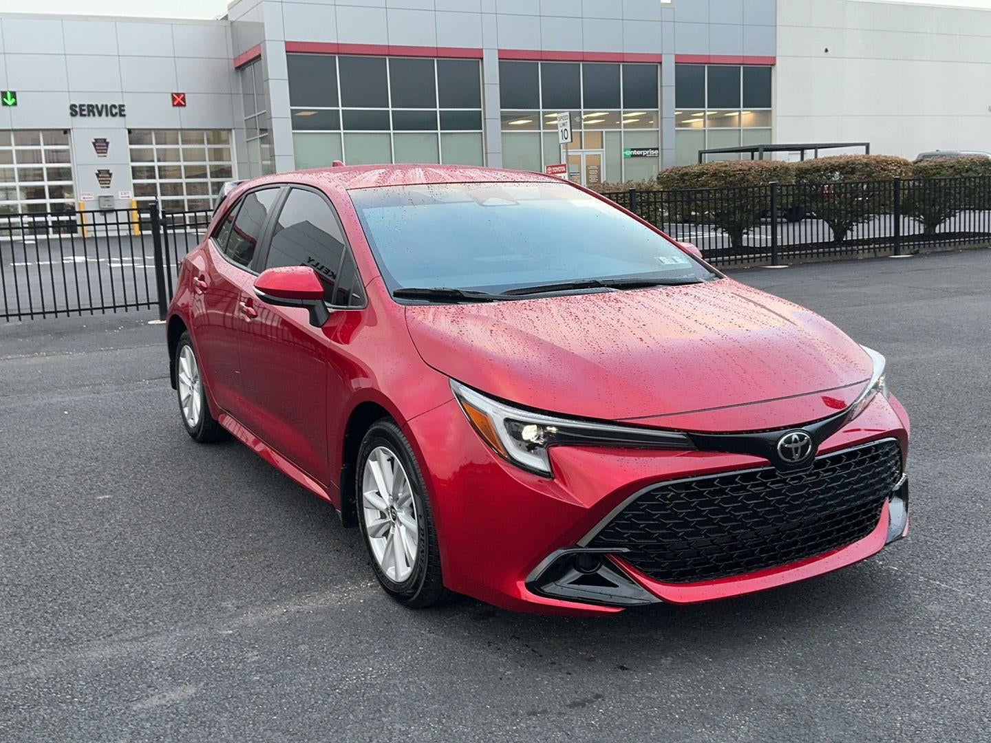 2025 Toyota Corolla Hatchback SE