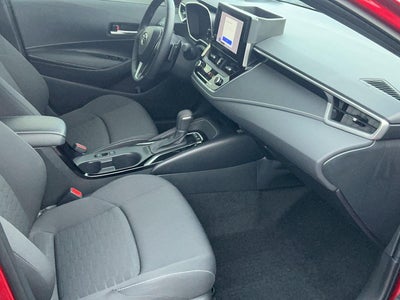 2025 Toyota Corolla Hatchback SE