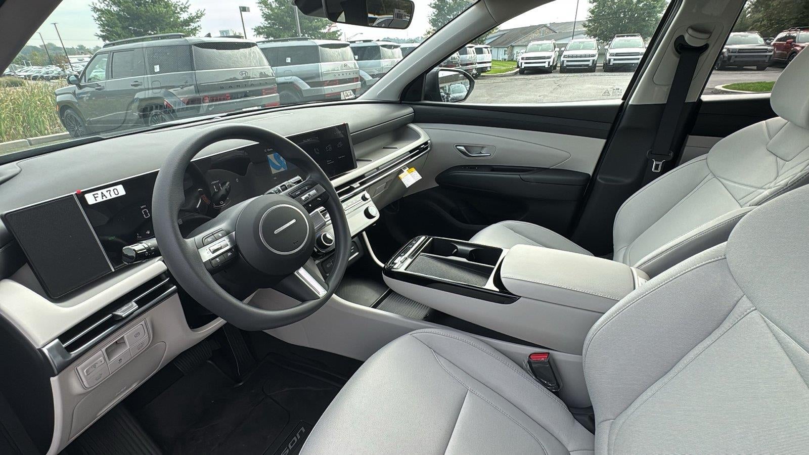 2026 Hyundai TUCSON HYBRID SEL