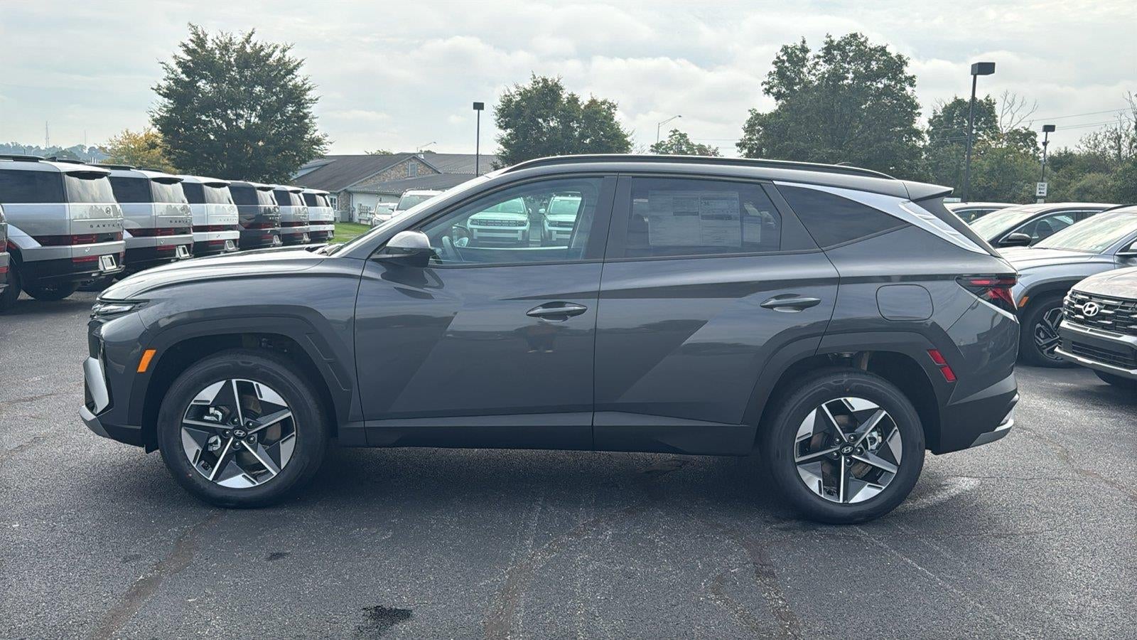 2026 Hyundai TUCSON HYBRID SEL