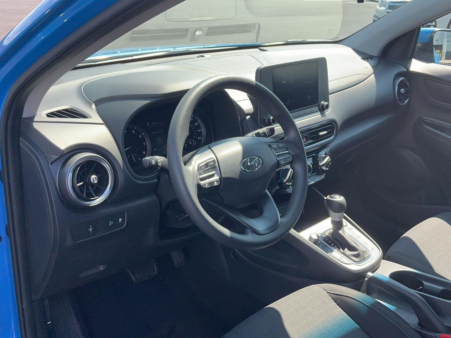 2022 Hyundai KONA SEL