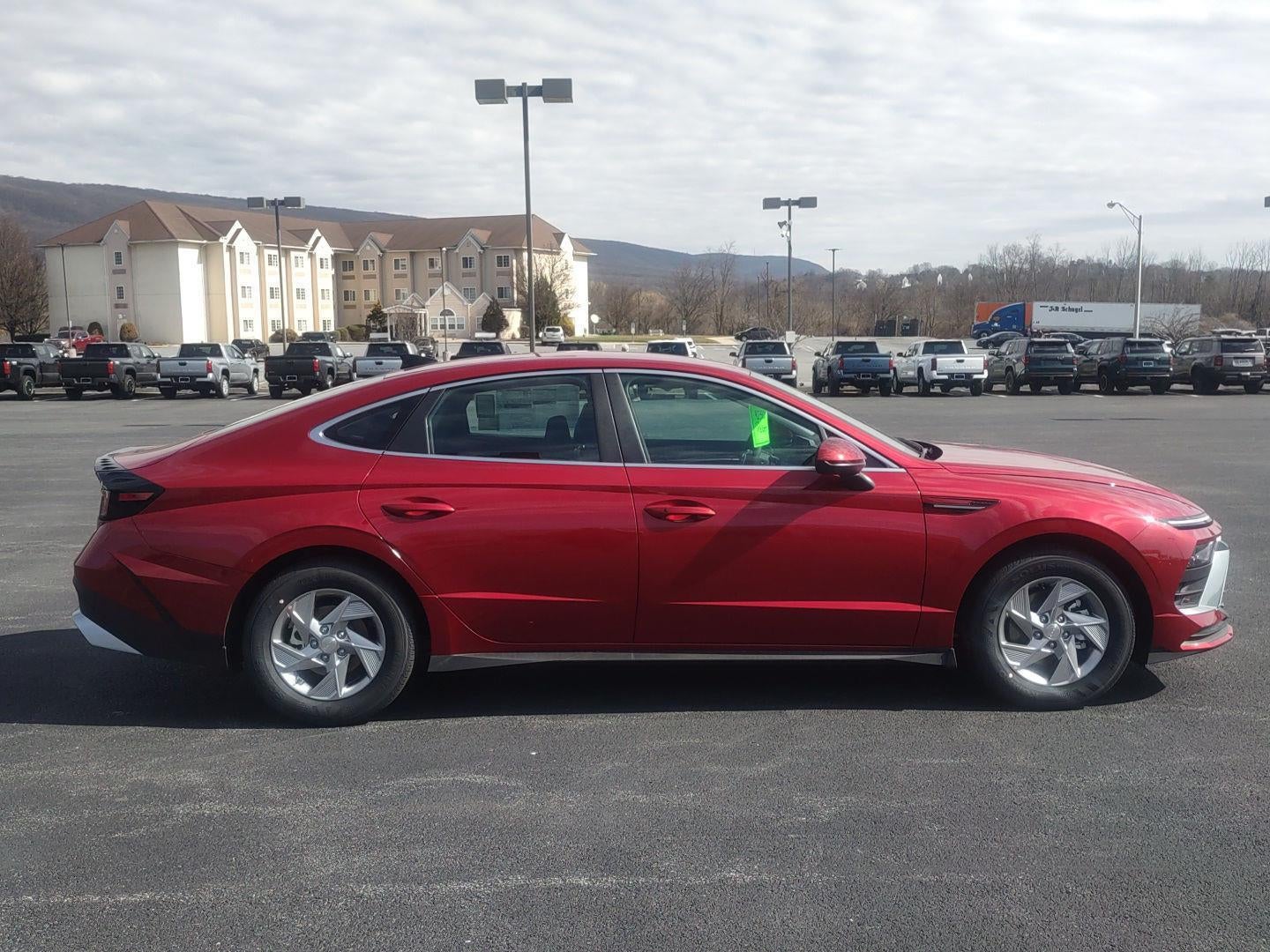 2026 Hyundai SONATA SE