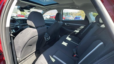 2026 Hyundai SONATA HYBRID SEL