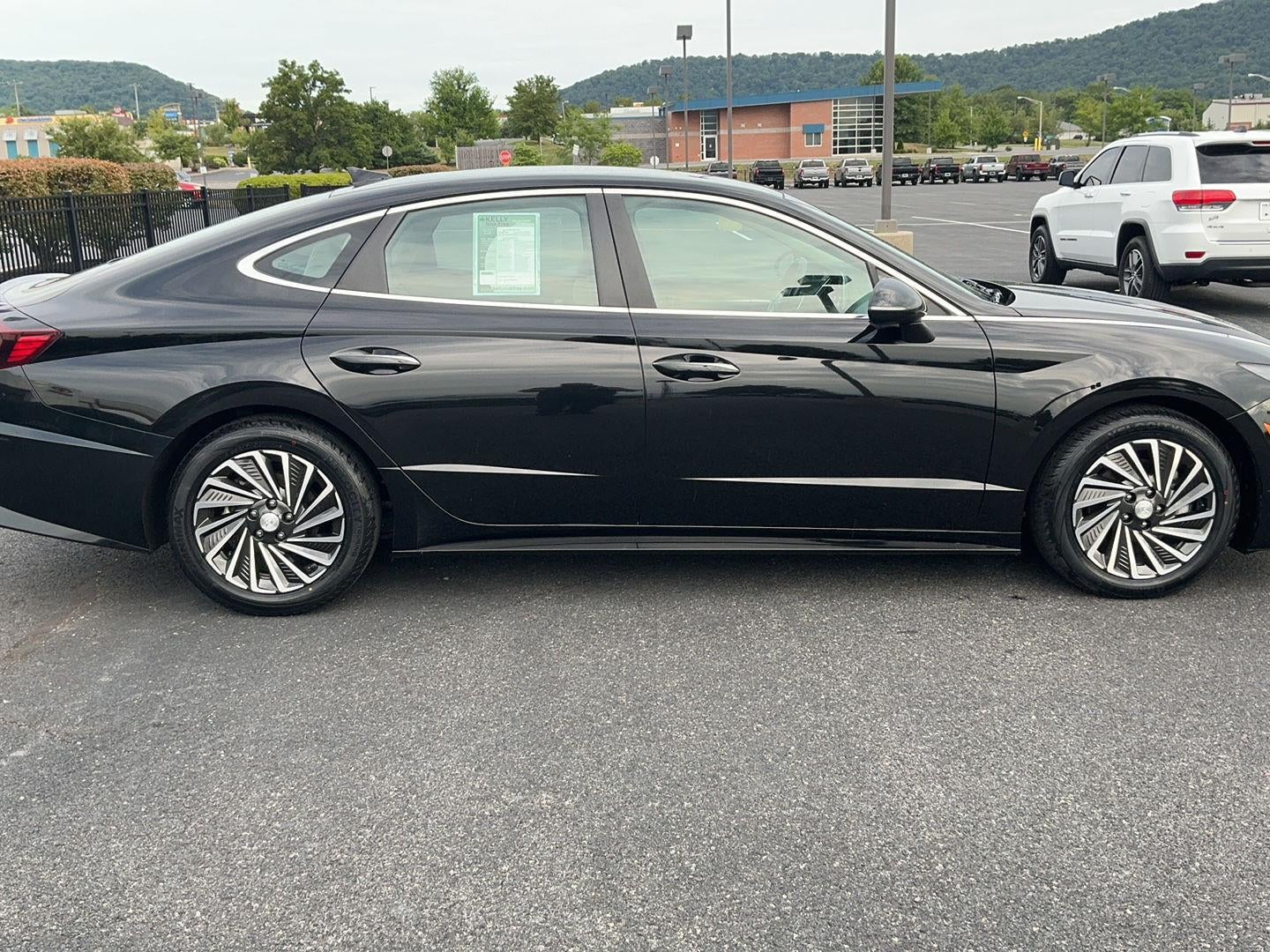 2021 Hyundai SONATA HYBRID SEL