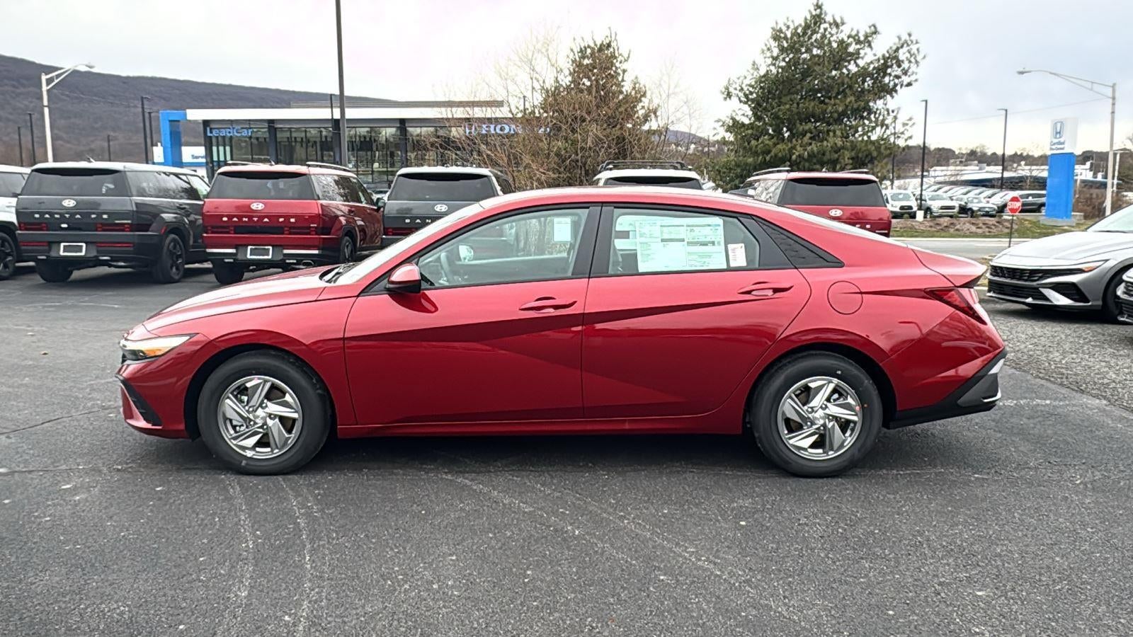 2026 Hyundai ELANTRA SE