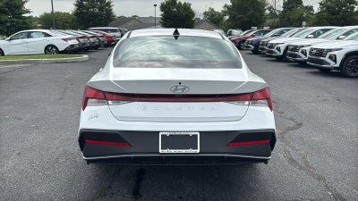 2026 Hyundai ELANTRA SE