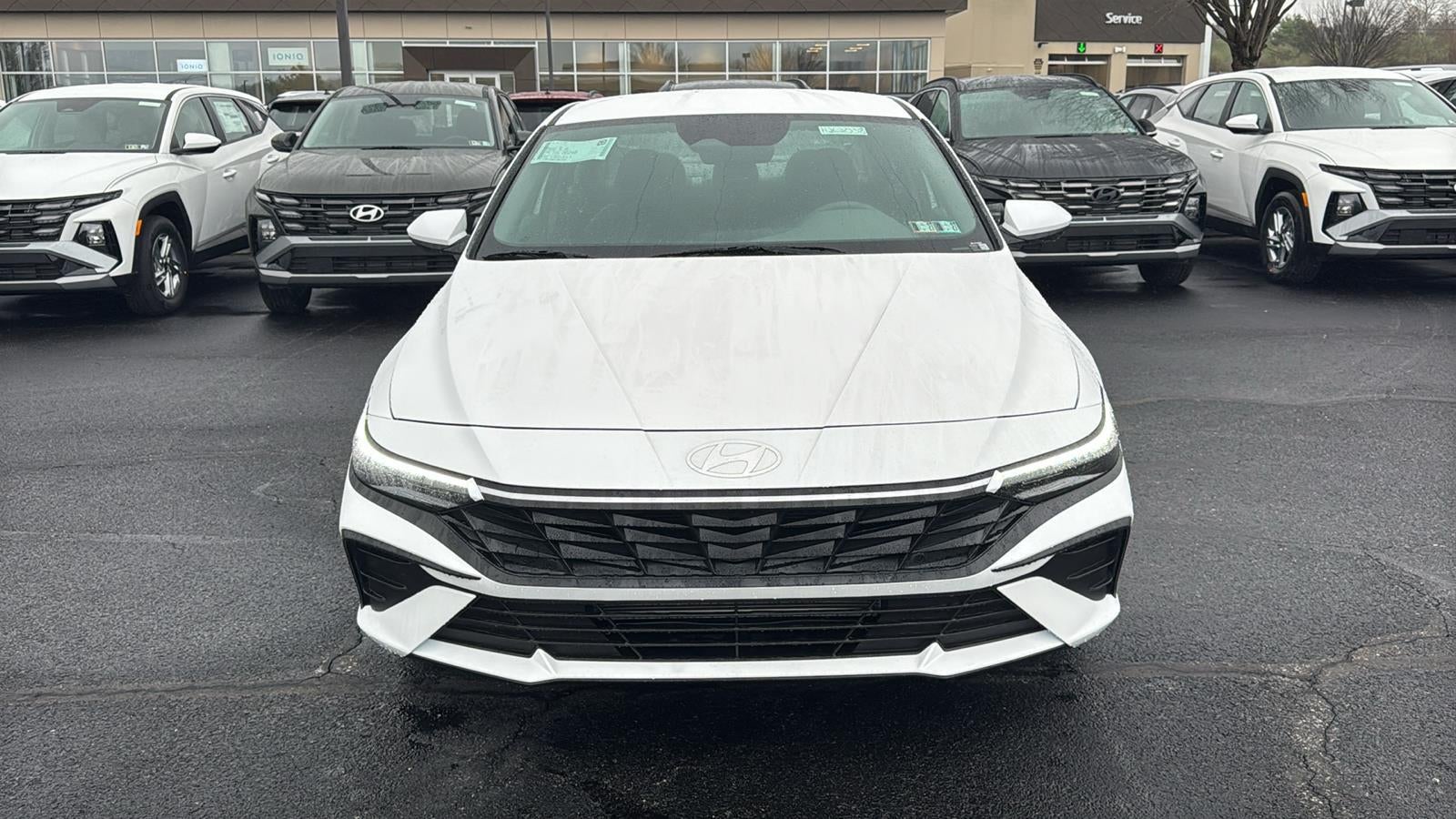 2026 Hyundai ELANTRA SE