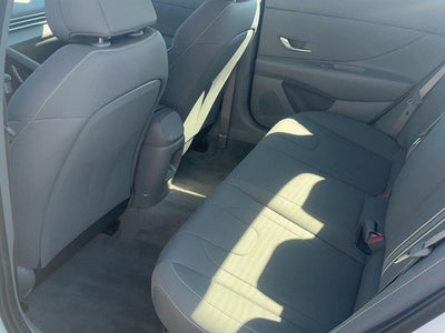 2025 Hyundai ELANTRA Base