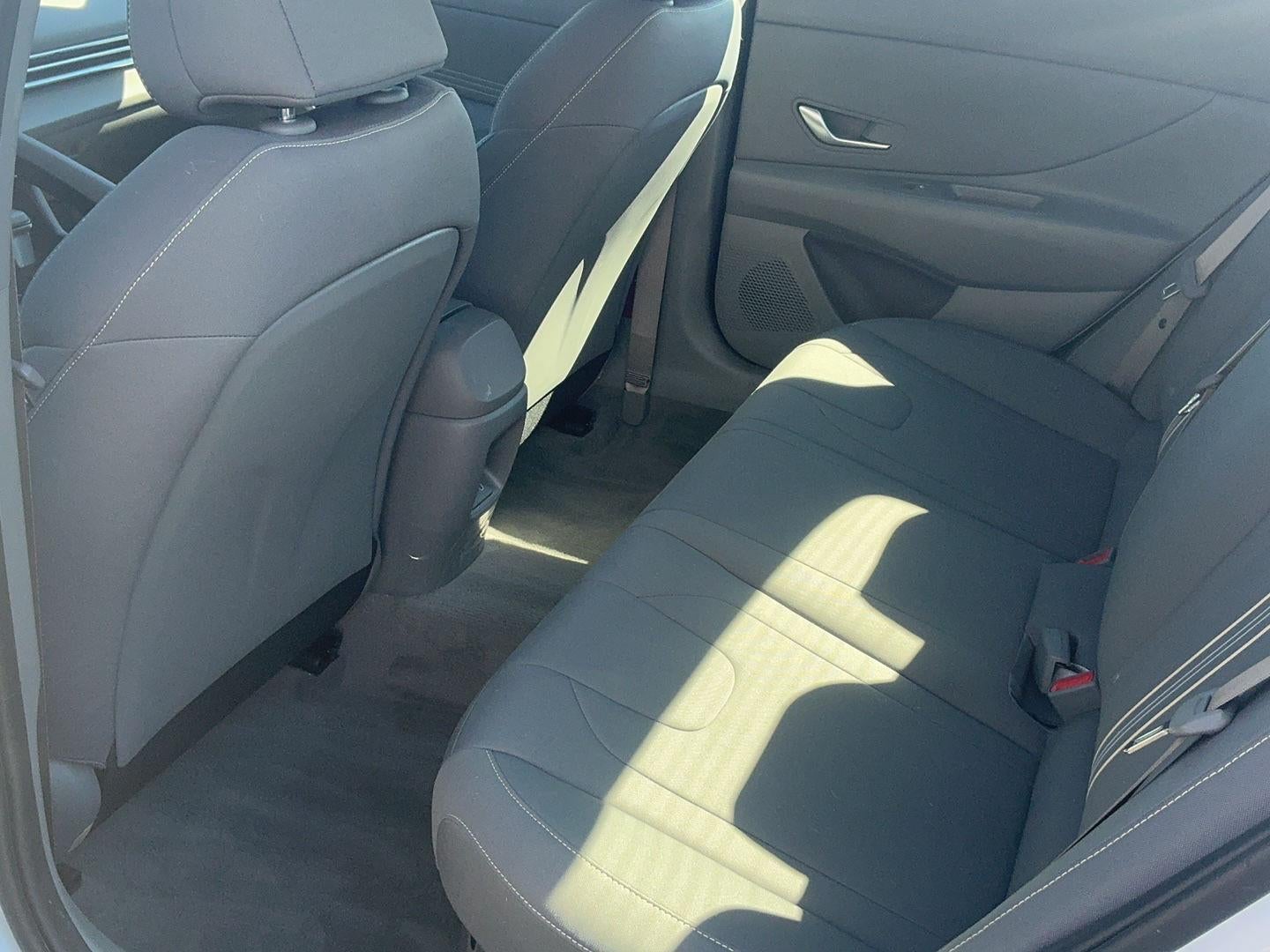 2025 Hyundai ELANTRA Base