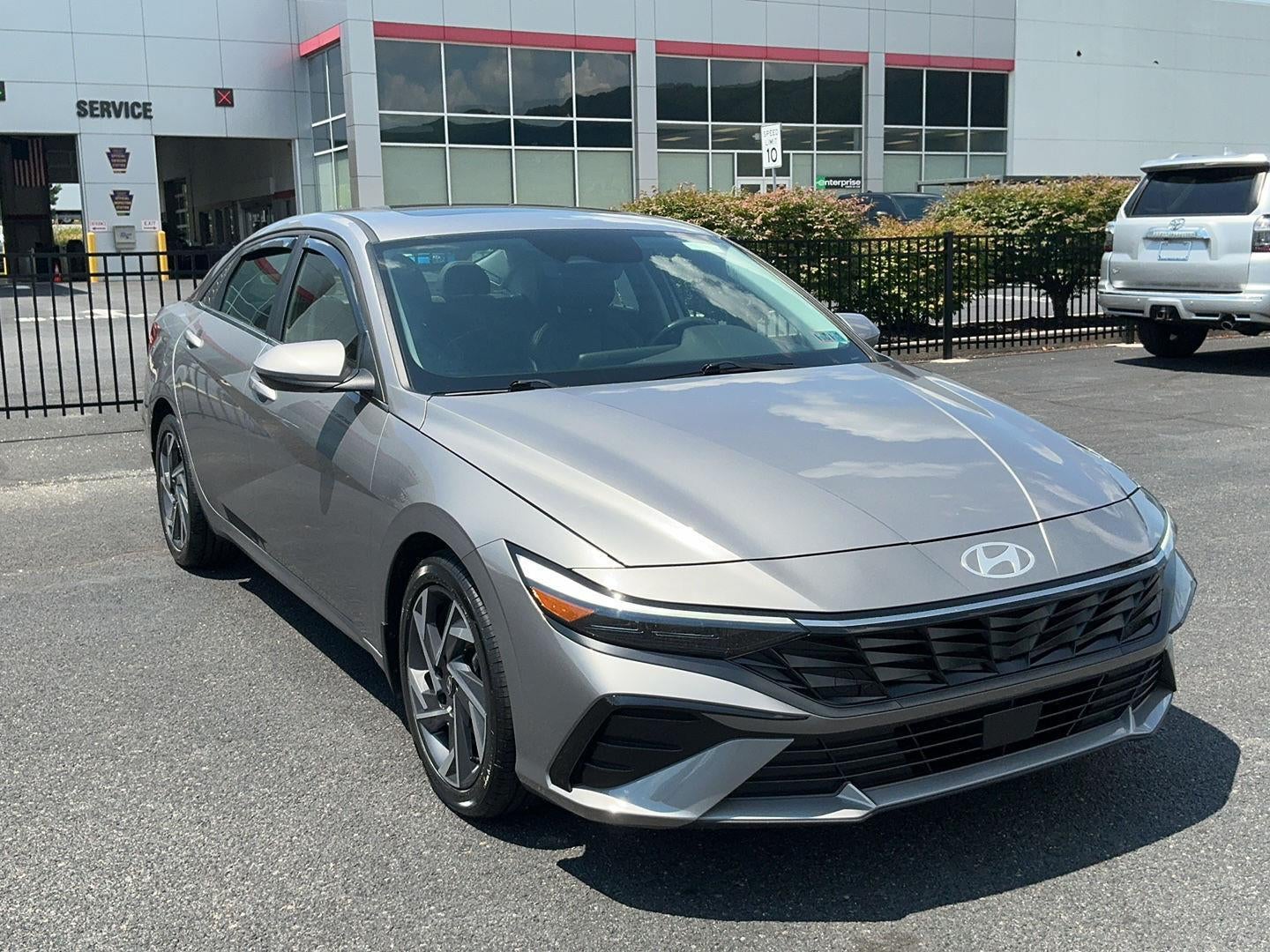 2025 Hyundai ELANTRA Limited