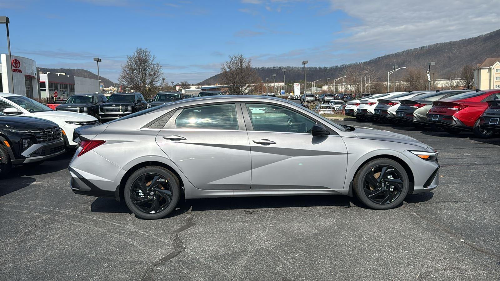 2026 Hyundai ELANTRA SEL Sport Premium