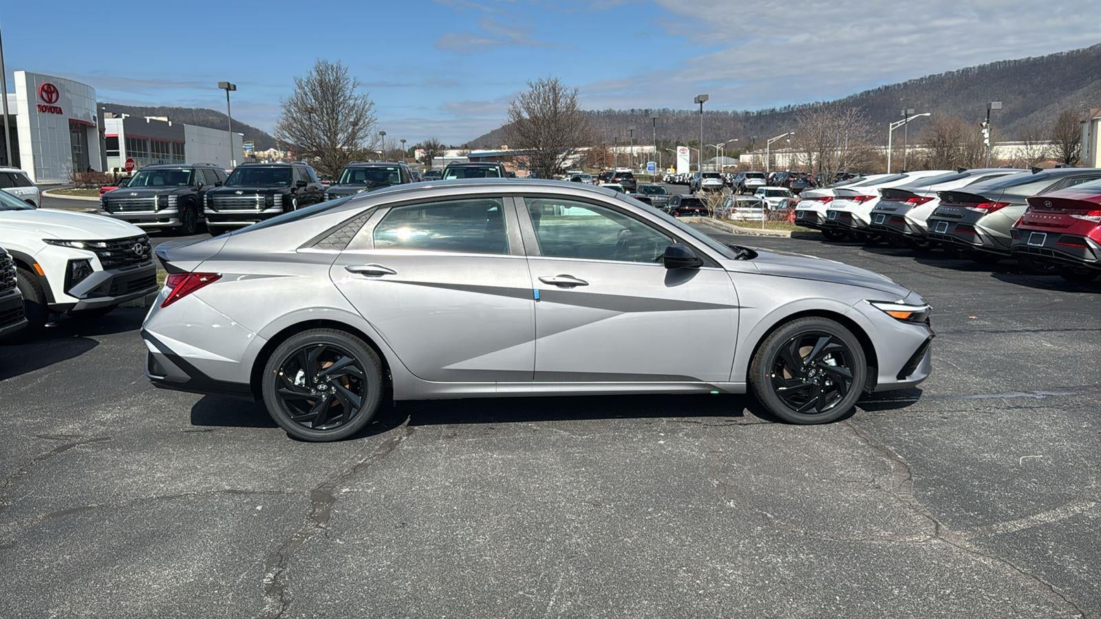 2026 Hyundai ELANTRA SEL Sport Premium