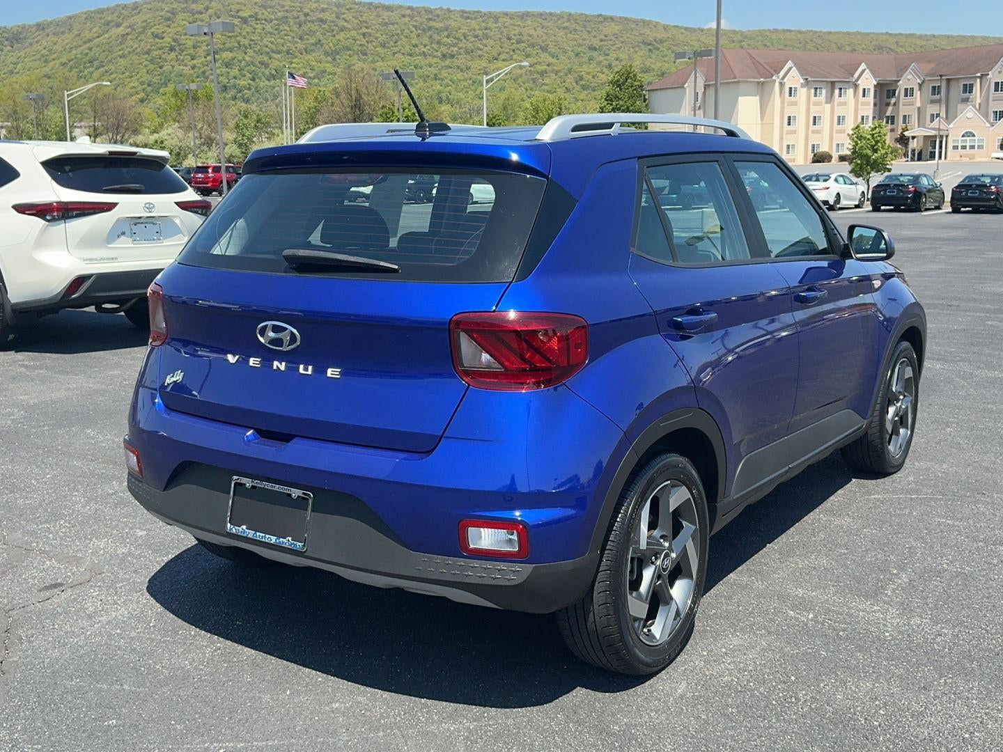 2023 Hyundai VENUE Limited