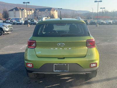 2024 Hyundai VENUE SEL
