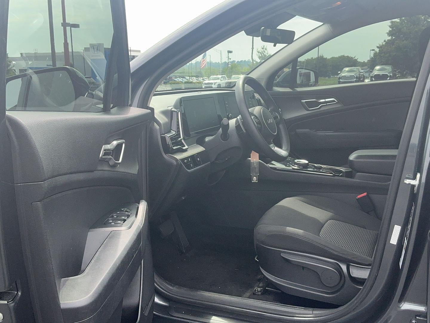 2023 Kia Sportage Hybrid LX