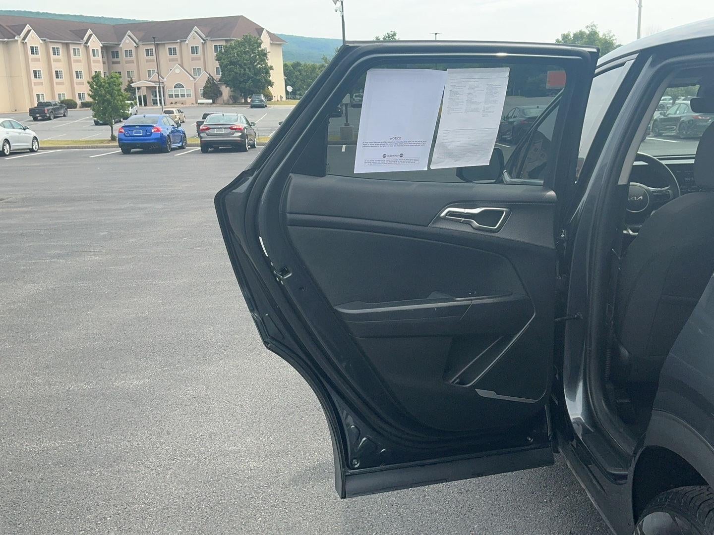 2023 Kia Sportage Hybrid LX