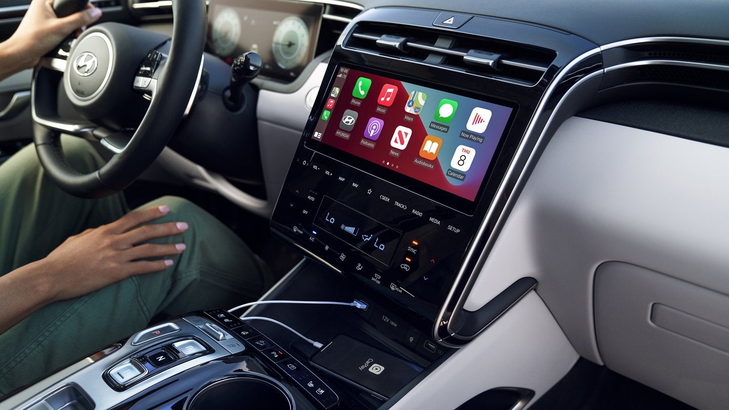 2022 Tucson Interior | Kelly Hyundai of Stroudsburg in Stroudsburg PA